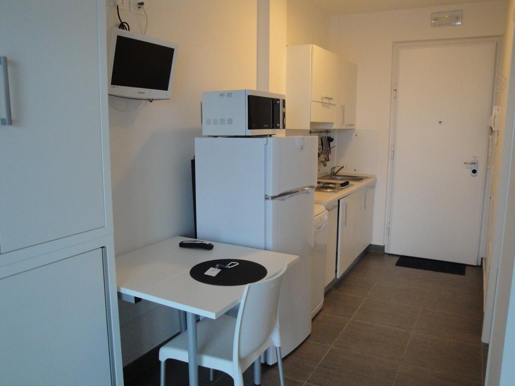 סניגליה Residence La Nave מראה חיצוני תמונה