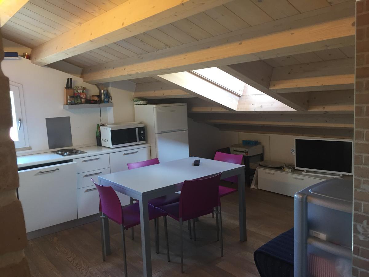סניגליה Residence La Nave מראה חיצוני תמונה