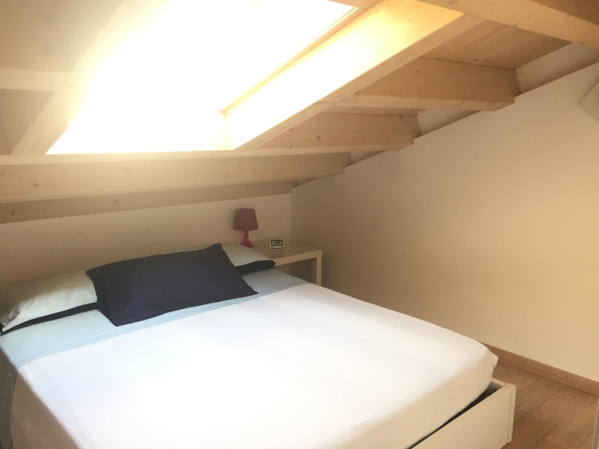 סניגליה Residence La Nave מראה חיצוני תמונה